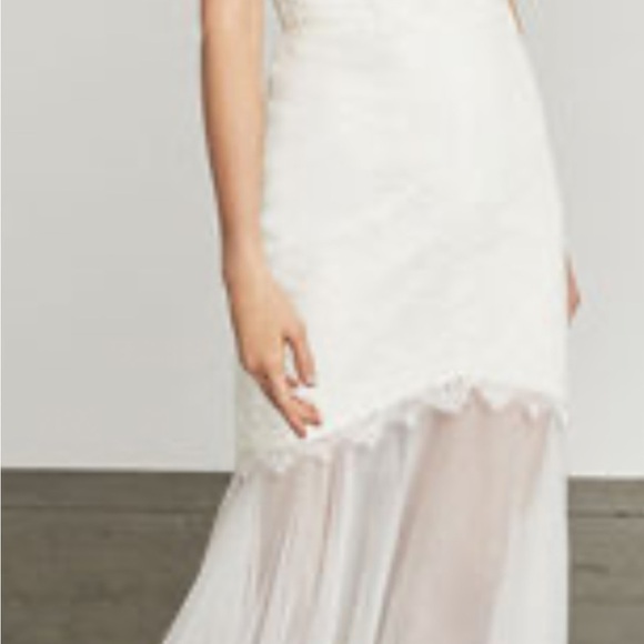 BCBGMAXAZRIA “Alyce” Strapless Lace & Tulle Mermaid Gown – Off White, Size 0 - Picture 6 of 17